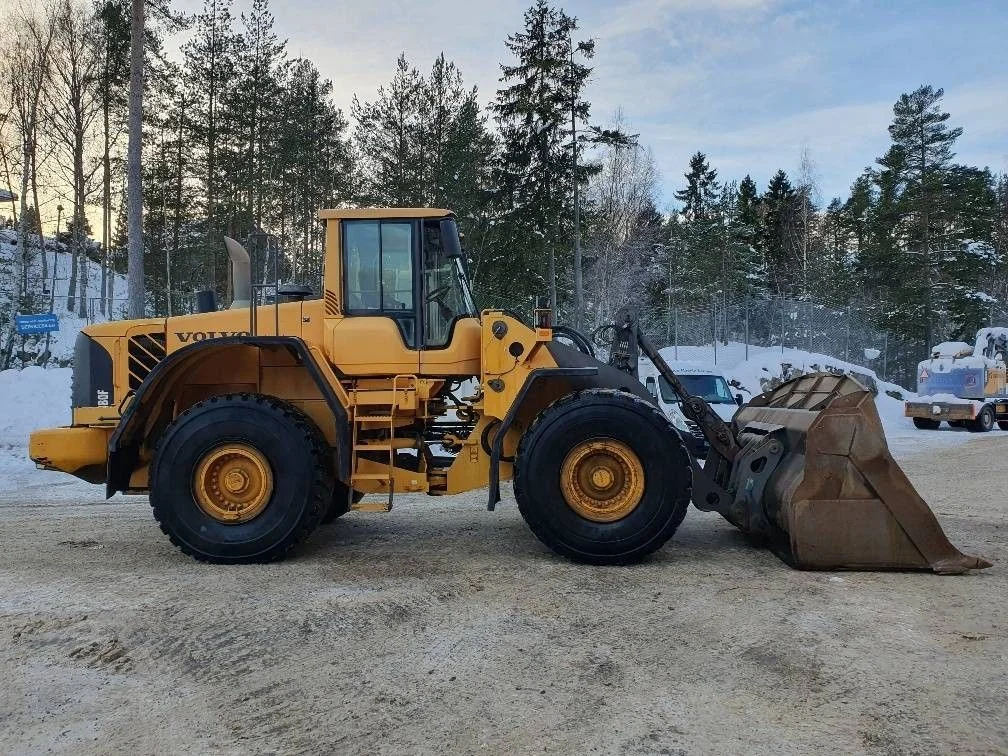 Volvo-L180F-16.webp Volvo L180F – 2009 – Bild 1