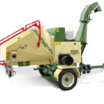 NEGRI Biohäcksler R340 / Diesel-Häcksler mit Straßenfahrwerk für Traktor